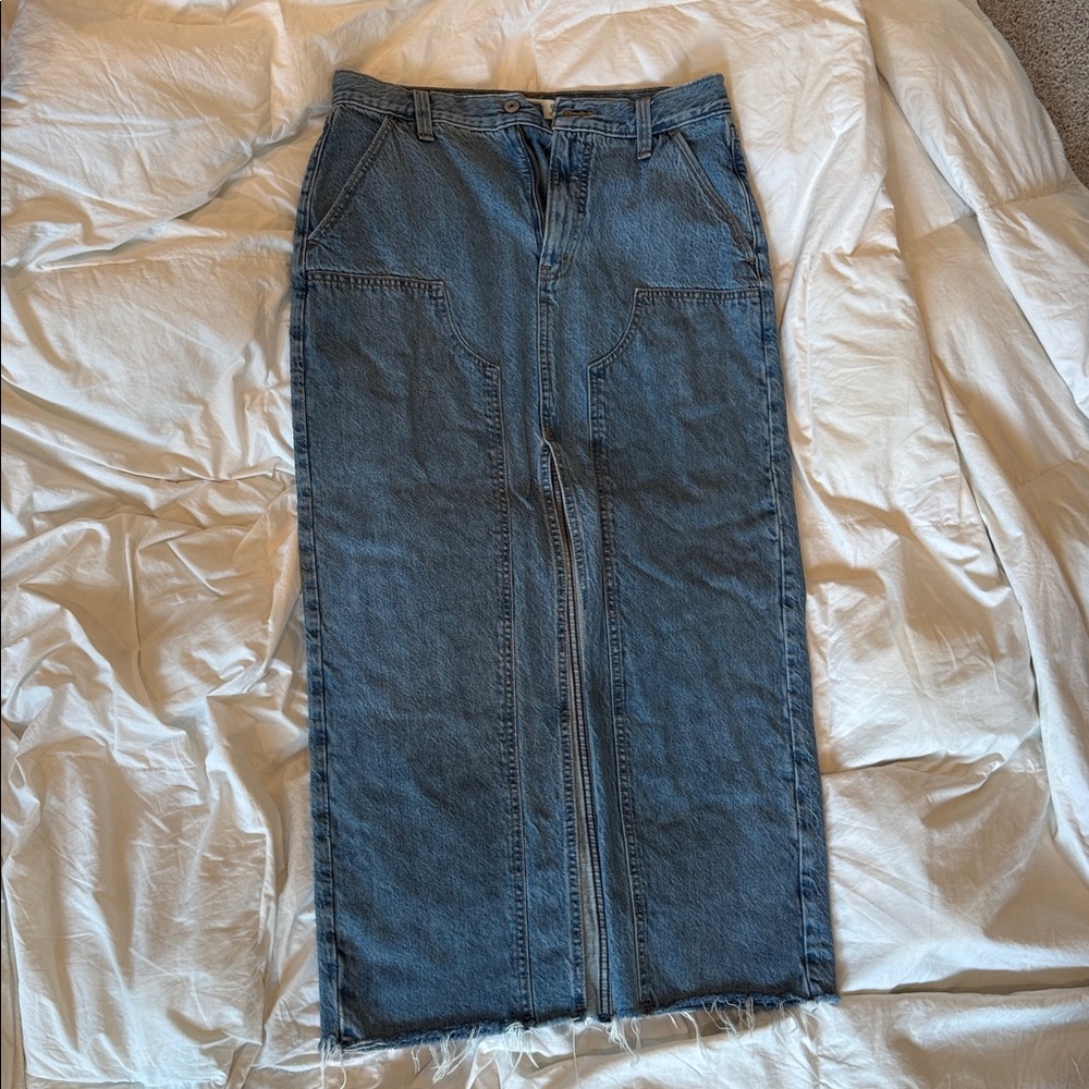 Abercrombie & Fitch High Rise Denim Skirt